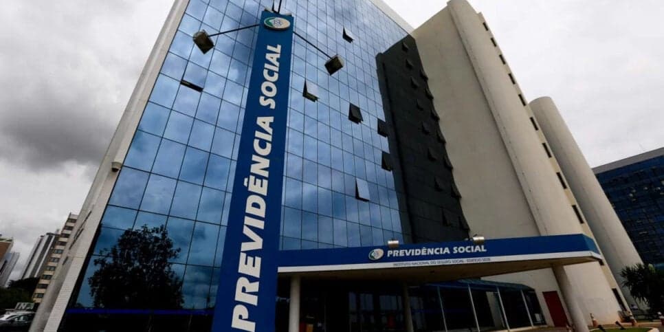 Prédio do INSS (Foto: Reprodução - Metrópole) Prédio do INSS (Foto: Reprodução - Metrópole)