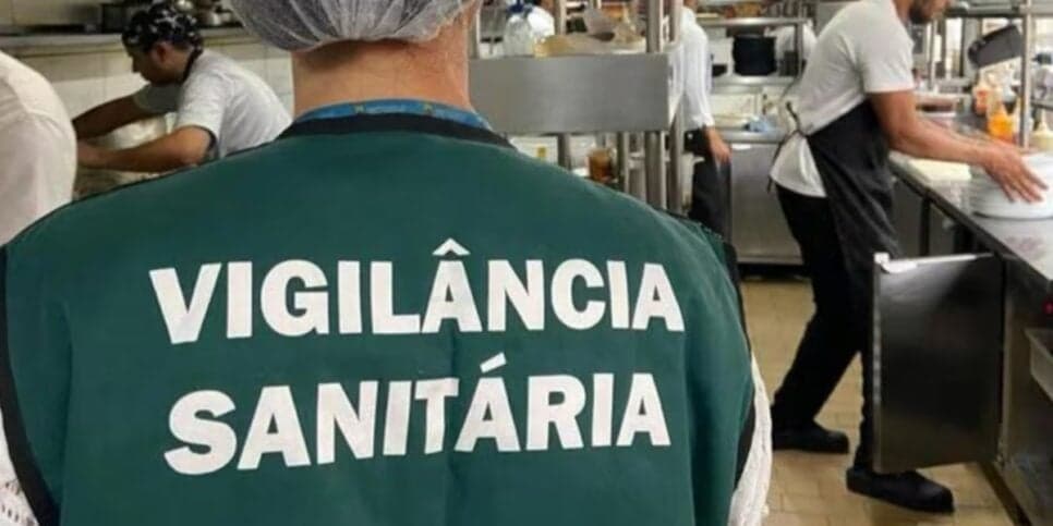 Falta de higiene e produtos vencidos: Vigilância Sanitária obriga Pizzaria tradicional a fechar as portas