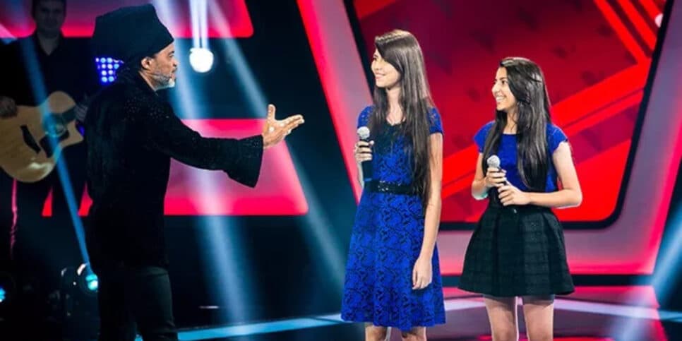 Lorena e Rafaela no The Voice Kids da Globo (Foto: Divulgação) Lorena e Rafaela no The Voice Kids da Globo (Foto: Divulgação)