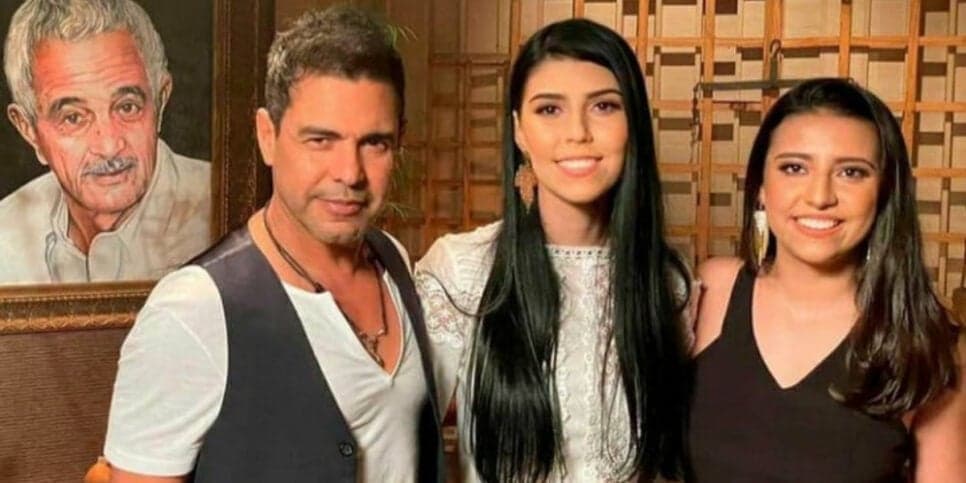 Zezé Di Camargo com a dupla Lorena e Rafaela (Foto: Divulgação) Zezé Di Camargo com a dupla Lorena e Rafaela (Foto: Divulgação)