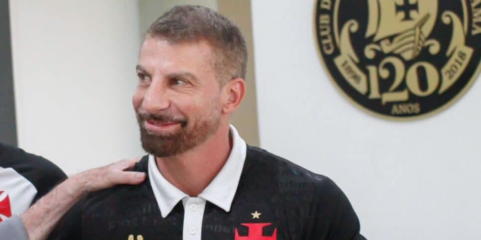R$ 60 milhões e reforço de peso melhor que Coutinho: Pedrinho se arma por chegada de 2 gigantes no Vasco