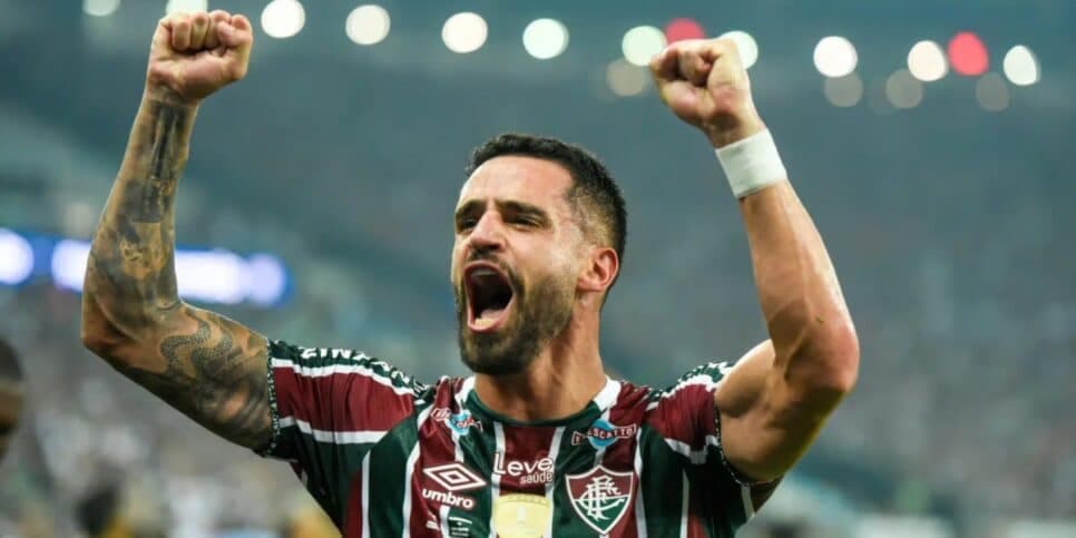 Renato Augusto tem lesão no joelho direito e será desfalque no Fluminense - (Foto: Reprodução / Internet) Renato Augusto tem lesão no joelho direito e será desfalque no Fluminense - (Foto: Reprodução / Internet)