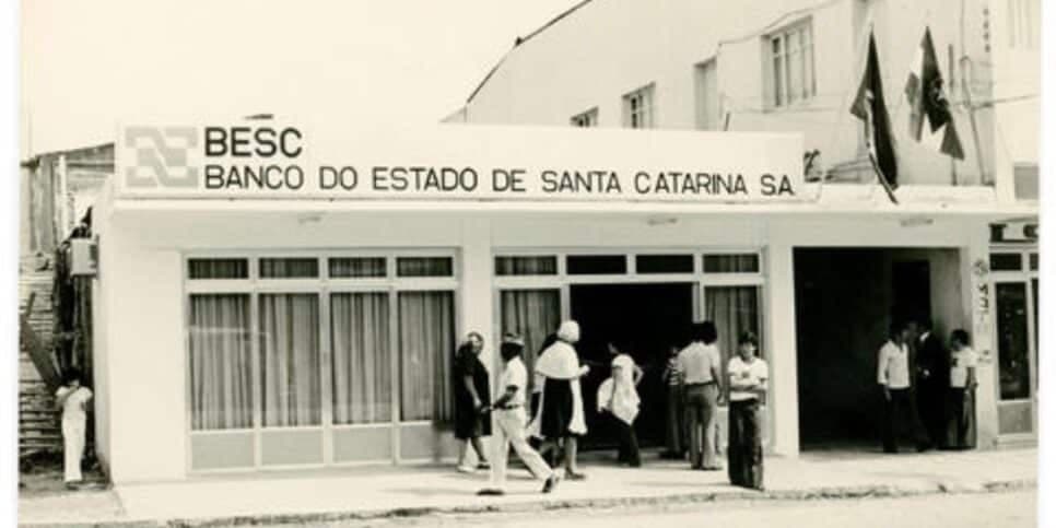 Banco do Estado de Santa Catarina (Reprodução/Wikipédia) Banco do Estado de Santa Catarina (Reprodução/Wikipédia)
