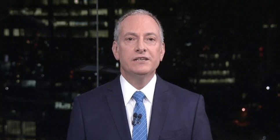 Roberto Burnier comanda todas as noites o SP2 (Reprodução: Globo) Roberto Burnier comanda todas as noites o SP2 (Reprodução: Globo)