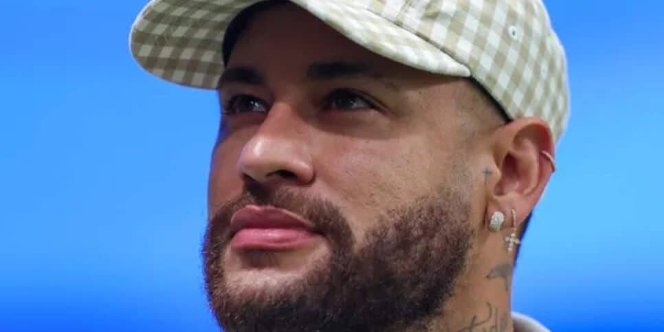 Anúncio de compra de Neymar por clube brasileiro - (Foto: Reprodução / Internet) Anúncio de compra de Neymar por clube brasileiro - (Foto: Reprodução / Internet)