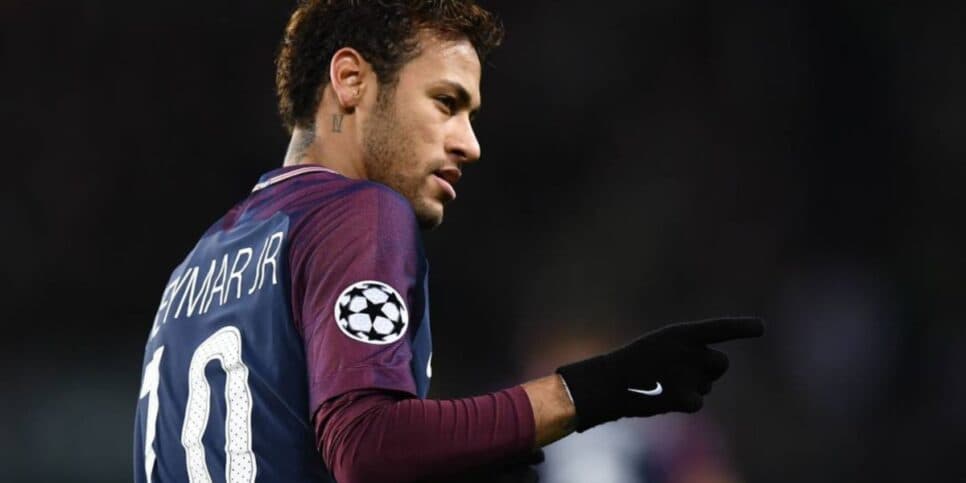 Neymar salvou time de futebol da falência (Foto: Reprodução/ Internet) Neymar salvou time de futebol da falência (Foto: Reprodução/ Internet)