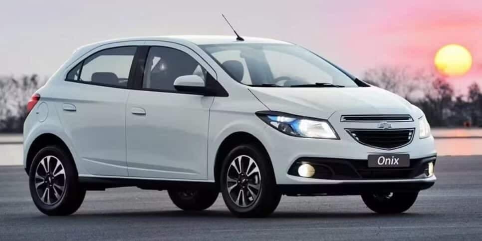 Chevrolet Onix é sempre um dos mais vendidos (Reprodução: Chevrolet/Divulgação) Chevrolet Onix é sempre um dos mais vendidos (Reprodução: Chevrolet/Divulgação)