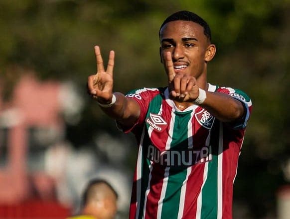 Kayky Almeida vai deixar o Fluminense (Foto: Reprodução / FFC)
Kayky Almeida vai deixar o Fluminense (Foto: Reprodução / FFC)
