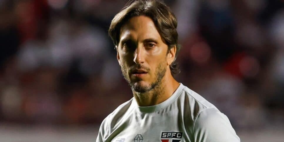 Igor, craque de 265M e +2 estão FORA: Casares bate martelo no SP e Zubeldía sofre com debandada de 4 joias
