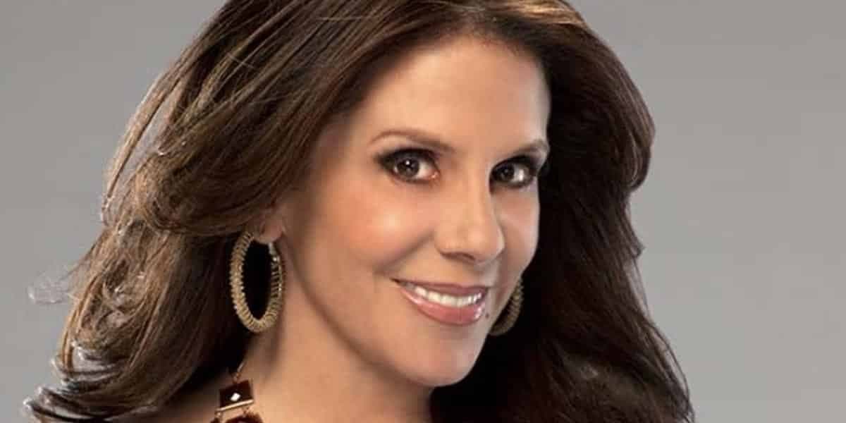 http://tvfoco.uai.com.br/wp-content/uploads/2015/05/Daniela-Mercury.jpg
