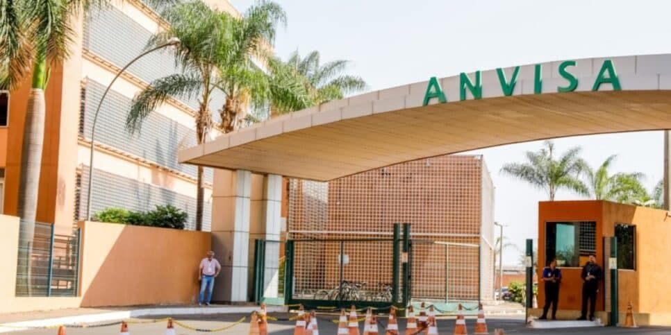 Risco de vida e queimaduras: Record confirma proibição da Anvisa contra produto queridinho das donas de casa