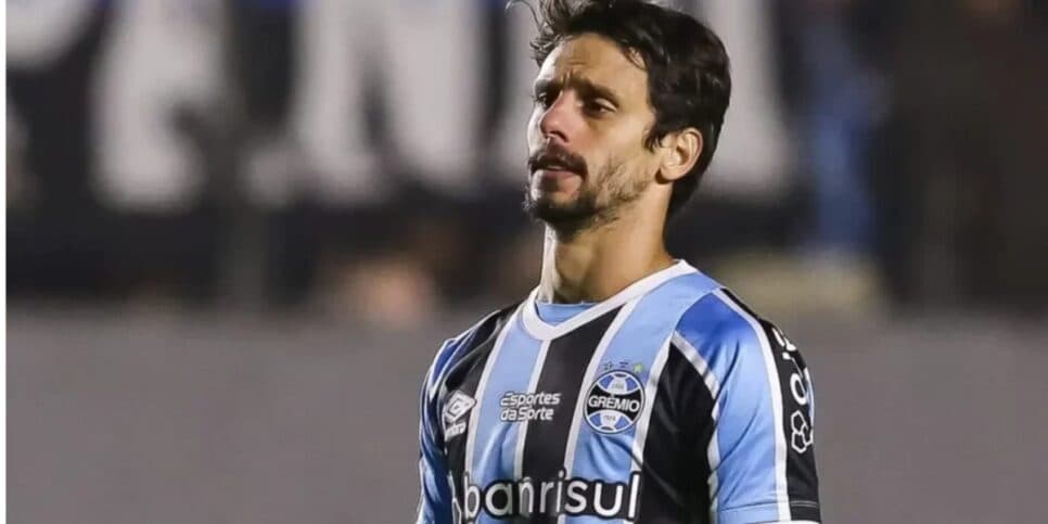 Mal chegou e já tá fora: Rodrigo Caio tem desfecho no Grêmio após 2 meses de contrato: "Rodrigo fica fora"