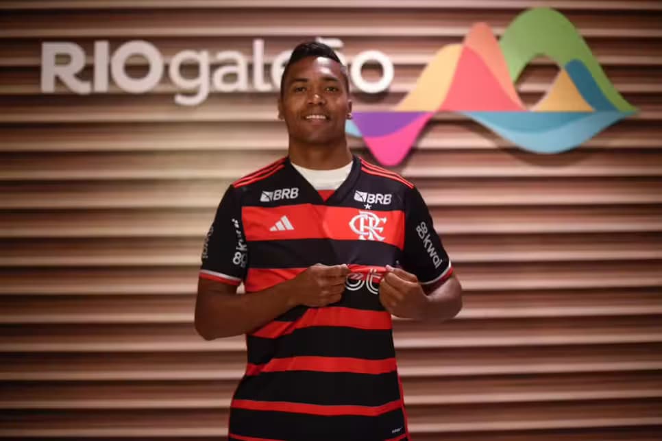 Alex Sandro no Flamengo - (Foto: Reprodução / GE) Alex Sandro no Flamengo - (Foto: Reprodução / GE)