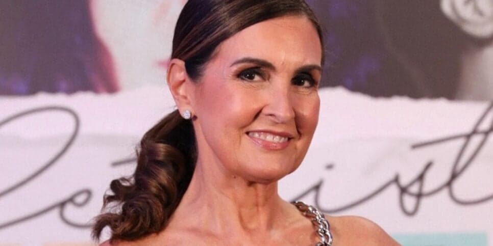 http://tvfoco.uai.com.br/wp-content/uploads/2015/05/Daniela-Mercury.jpg