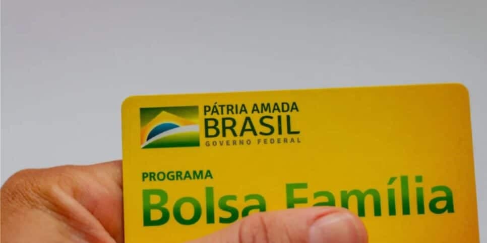 Antecipação do Bolsa Família confirmada é confirmada em outubro - (Foto: Internet) Antecipação do Bolsa Família confirmada é confirmada em outubro - (Foto: Internet)