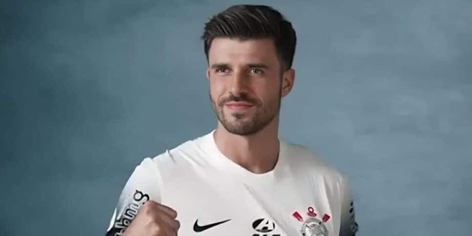 Héctor Hernández está fora da temporada (Reprodução: Ge) Héctor Hernández está fora da temporada (Reprodução: Ge)