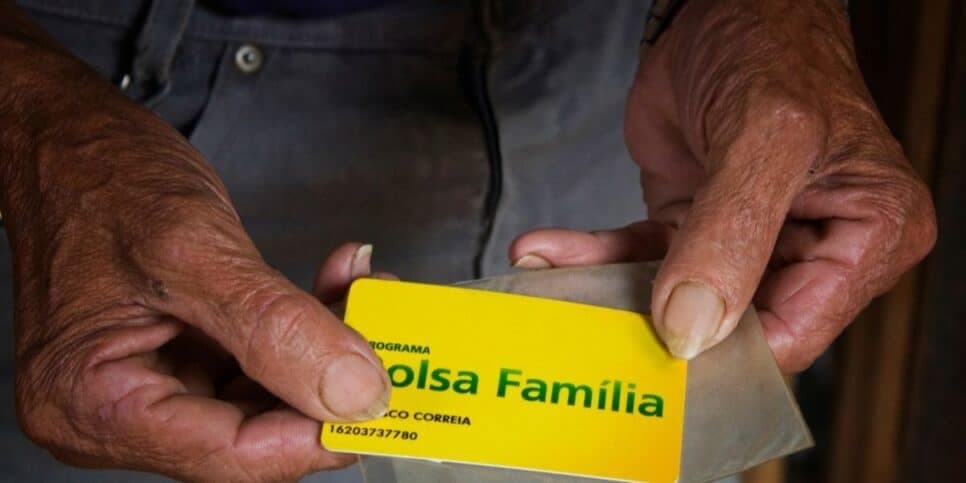 R$750 no seu bolso: Renata Vasconcellos para JN com confirmação de EXTRA no Bolsa Família