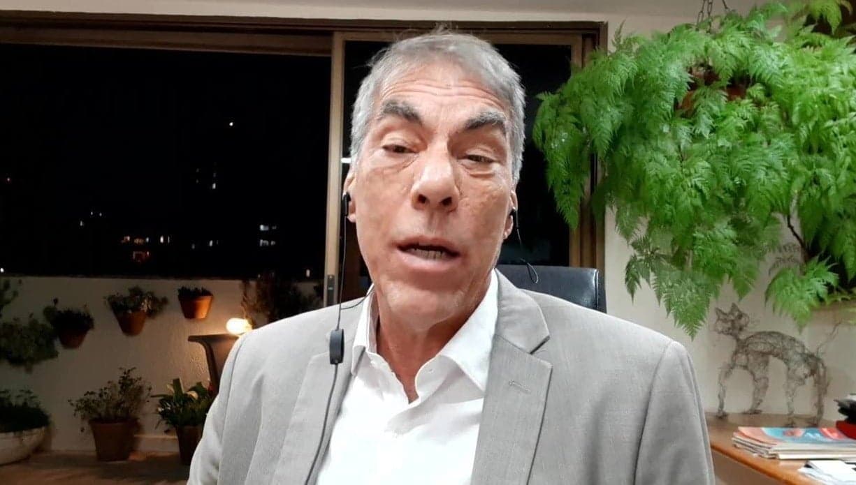 http://tvfoco.uai.com.br/wp-content/uploads/2015/05/Daniela-Mercury.jpg