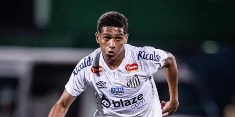 Lateral-esquerda Souza, do Santos, está na mira do São Paulo (Foto: Raul Baretta/ Santos FC) Lateral-esquerda Souza, do Santos, está na mira do São Paulo (Foto: Raul Baretta/ Santos FC)
