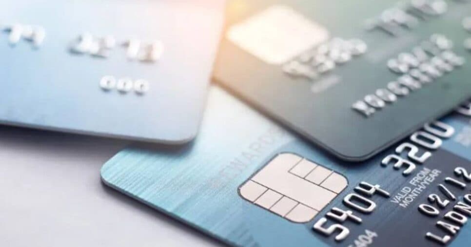 Alerta sobre cartões de crédito Alerta sobre cartões de crédito
