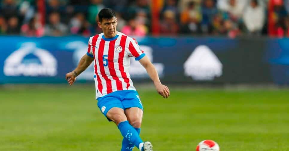 Balbuena (Foto: Gaston Brito Miserocchi/Getty Images) Balbuena (Foto: Gaston Brito Miserocchi/Getty Images)