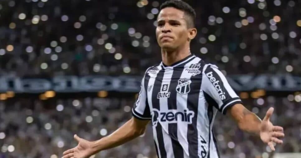 Erick jogou no Ceará