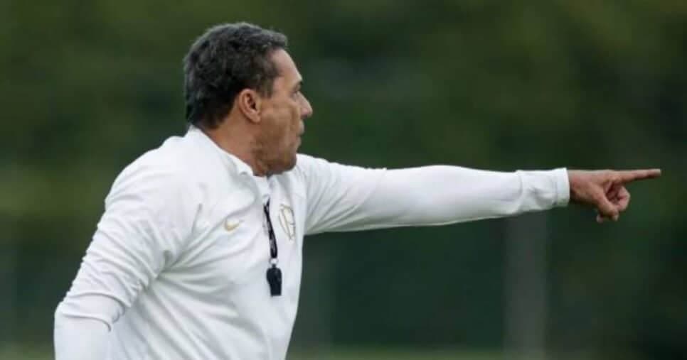 Vingança contra o Corinthians: Luxemburgo assina contrato histórico com gigante após mais de 1 ano desempregado