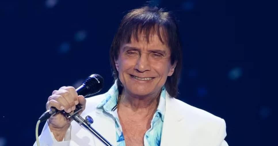 O famoso cantor sertanejo no Especial Roberto Carlos da Globo (Foto: Bob Paulino/Globo) O famoso cantor sertanejo no Especial Roberto Carlos da Globo (Foto: Bob Paulino/Globo)