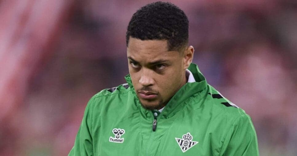 Nem Palmeiras, nem Flamengo: Vitor Roque bate martelo e define onde vai jogar em 2025