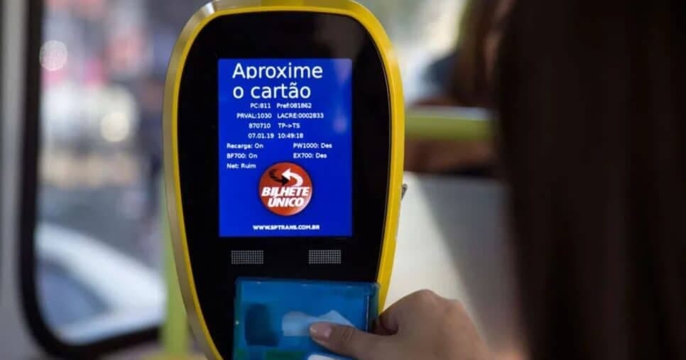 Ônibus, CPTM e Metrô de graça na Era Nunes: 5 passos para conseguir isenção do Bilhete Único em SP