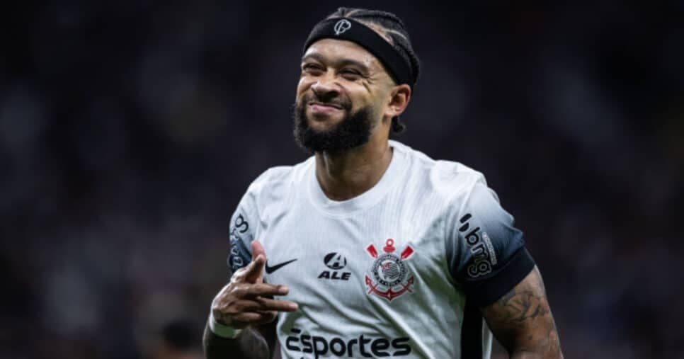 Corinthians bate o martelo sobre dupla de Depay (Foto: Jhony Inácio / Meu Timão)