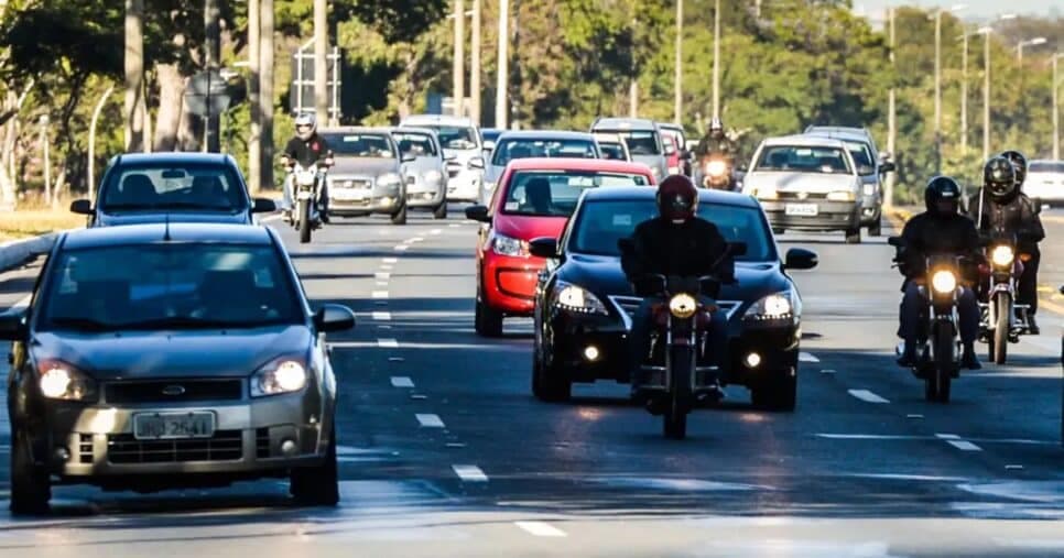 Lei de trânsito em vigor: Detran emite comunicado com 2 proibições e 6 alertas para motoristas em 2025