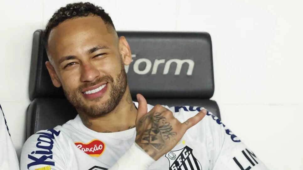 Neymar Jr. de volta ao Brasil (Foto: Reprodução/ Getty Images/ SFC) Neymar Jr. de volta ao Brasil (Foto: Reprodução/ Getty Images/ SFC)