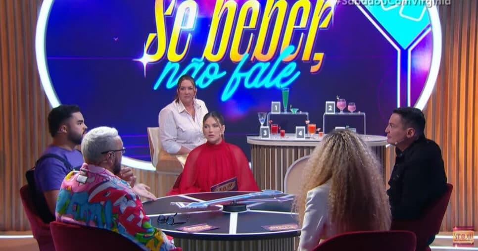 Apresentador expõe verdade no programa (Foto: Reprodução)