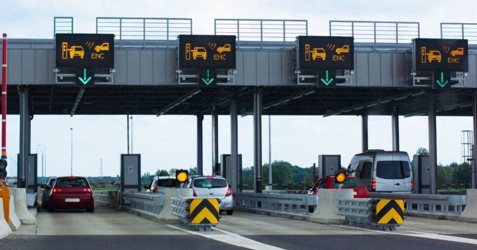 Risco de suspensão da CNH: Como evitar essa multa que atingiu mais de 1 milhão de motoristas em pedágios