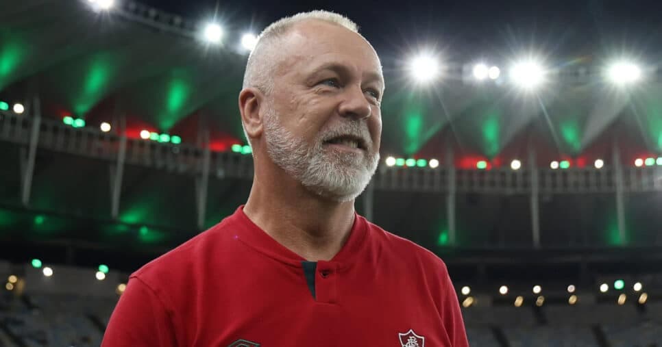 Fluminense: Mano Menezes vê +1 reforço de R$6M ser anunciado (Foto: Wagner Meier/Getty Images) Fluminense: Mano Menezes vê +1 reforço de R$6M ser anunciado (Foto: Wagner Meier/Getty Images)