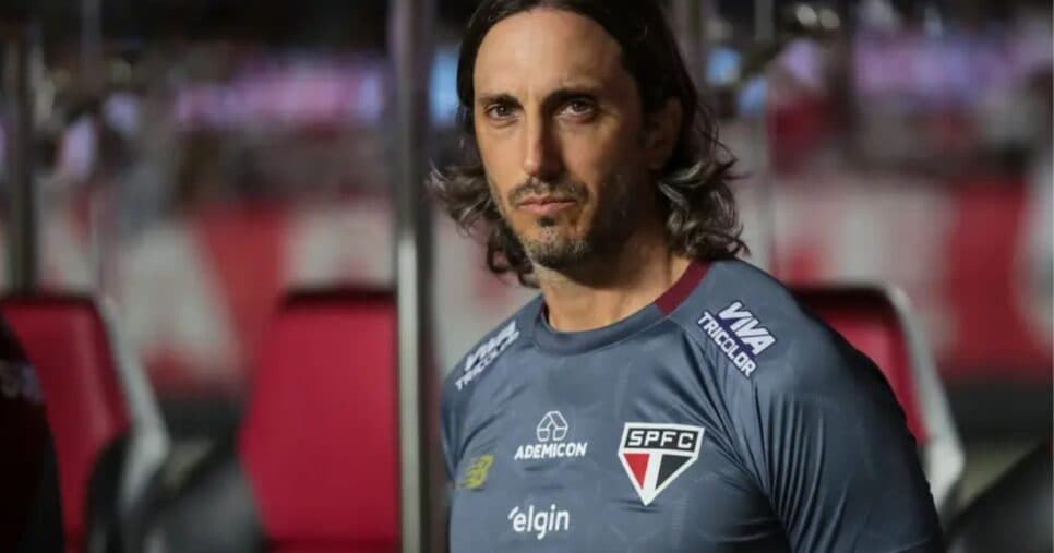 Zubeldía desesperado: Lucas passa por cima de Casares e crava saída do São Paulo e comunica torcida hoje(30)