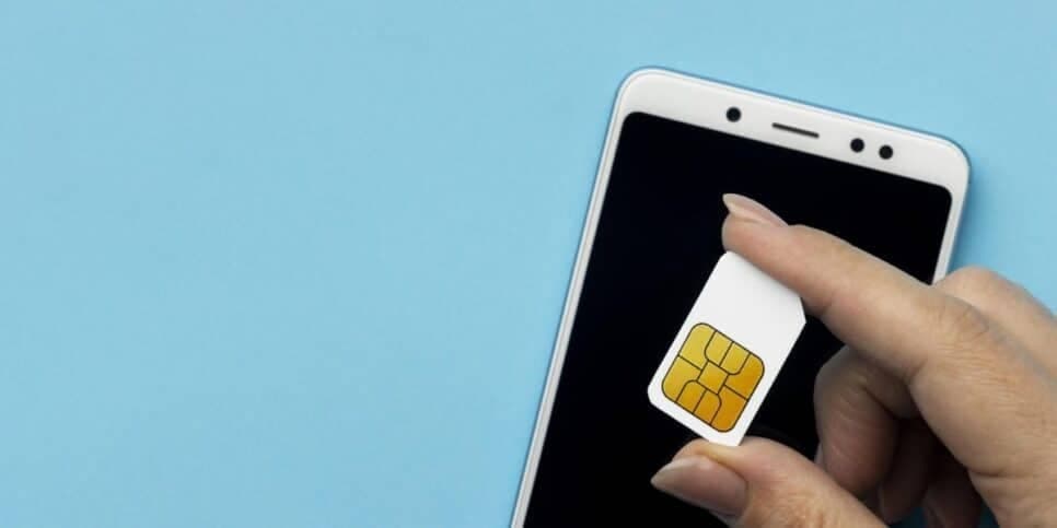Chip físico cada vez mais caindo em desuso (Reprodução: Internet) Chip físico cada vez mais caindo em desuso (Reprodução: Internet)