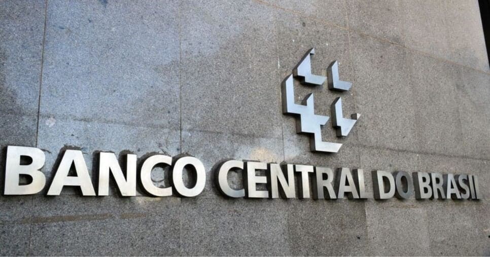 R$6BI: Banco Central emite comunicado com saque às pressas de contas poupança Bradesco, Itaú e mais