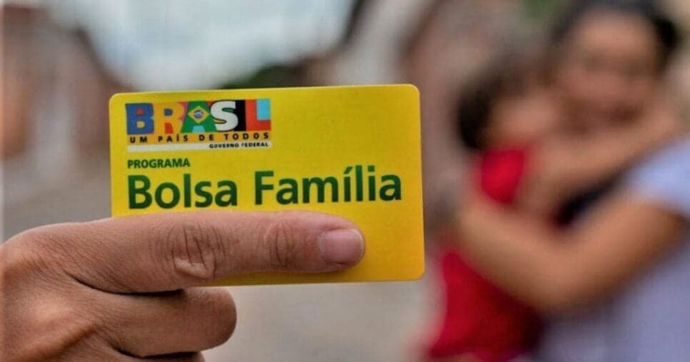 Como descobrir se tem direito aos R$600 do Bolsa Família em 2025