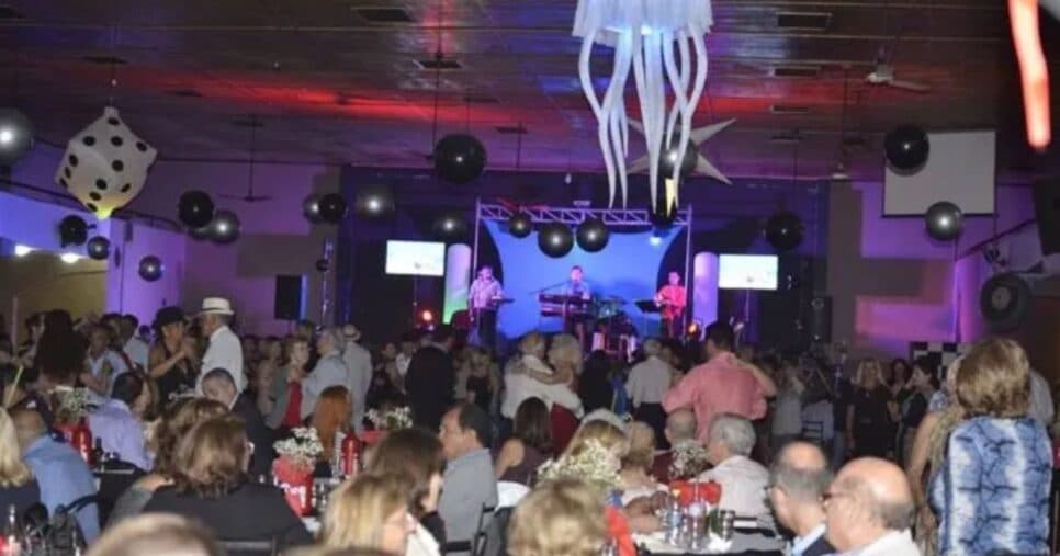 Sociedade Universal foi um clube que embalou milhares de festas e eventos em Curitiba (Foto Reprodução/Tribuna Paraná)