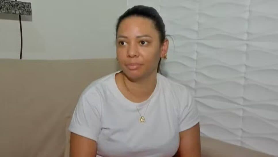 Adrielly Silva ficou sete dias na UTI e precisou de hemodiálise após alisar o cabelo — Foto: TV Verdes Mares

