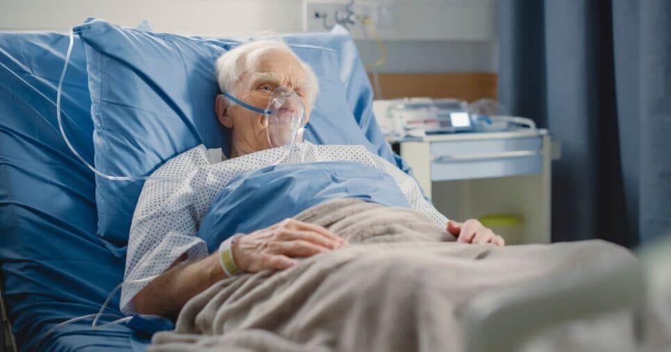 Alívio nos planos de saúde: Novo projeto prepara benefício inédito a idosos de 60 a 90+ em hospitais