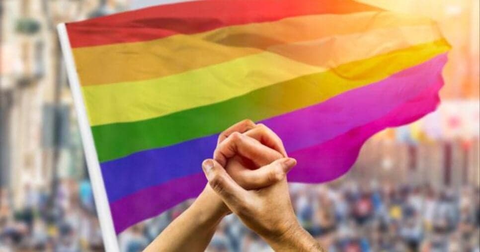 Arrebentaram o armário: 3 galãs mais lindos da Globo se assumiram gays publicamente