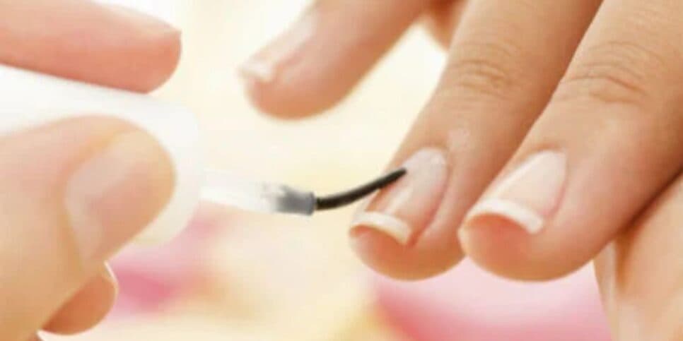 Veja como cuidar das suas unhas com essas dicas (Reprodução: Internet)