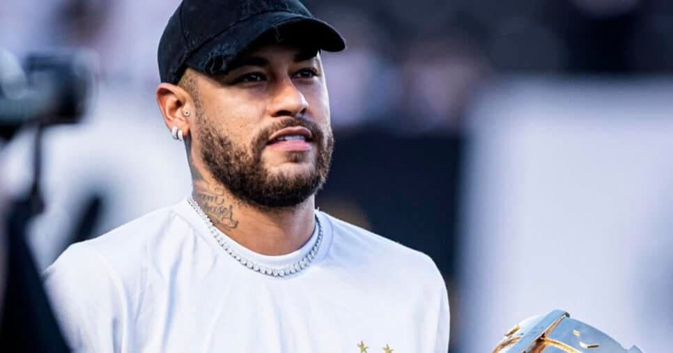Adeus de Neymar e venda para nova SAF: Teixeira lida com 2 viradas no Santos em junho