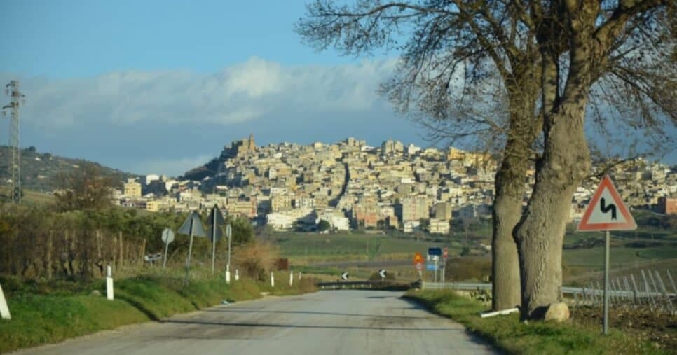 Sambuca, Sicília, cidade da Itália - Foto: Internet Sambuca, Sicília, cidade da Itália - Foto: Internet