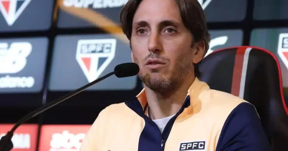 Oficial: Zubeldía pede demissão e Casares define substituto no São Paulo