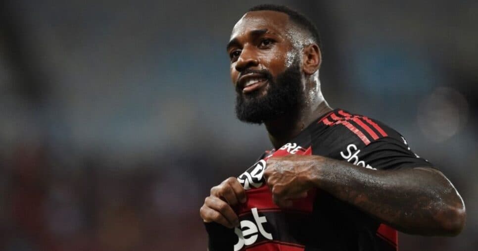 Vingança contra Gerson: Meia argentino é aprovado no Flamengo para substituir o camisa 8 em 2025