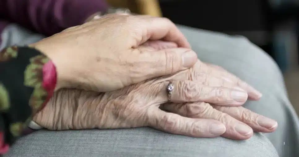 Idosos estão se mudando para cidades que combinam custo e qualidade de vida (Foto Reprodução/Canva) Idosos estão se mudando para cidades que combinam custo e qualidade de vida (Foto Reprodução/Canva)